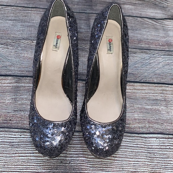 Size 6.5 silver glitter 5” heels with 1” platforms - Picture 2 of 5